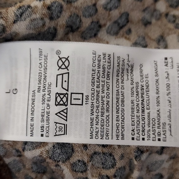 Peplum Blouse w/ Black/Brown Leopard Print -Plunge Front w/ Ruffle Accent S L - Picture 9 of 11